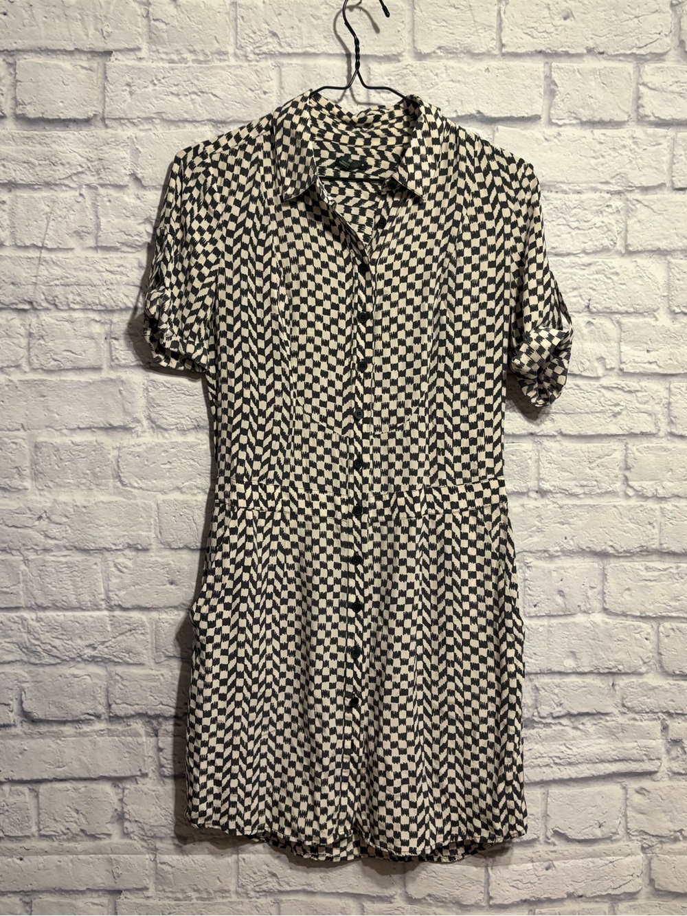 Club Monaco 100% Silk Grey and White Checkered Short Sleeve Shirt Dress 00